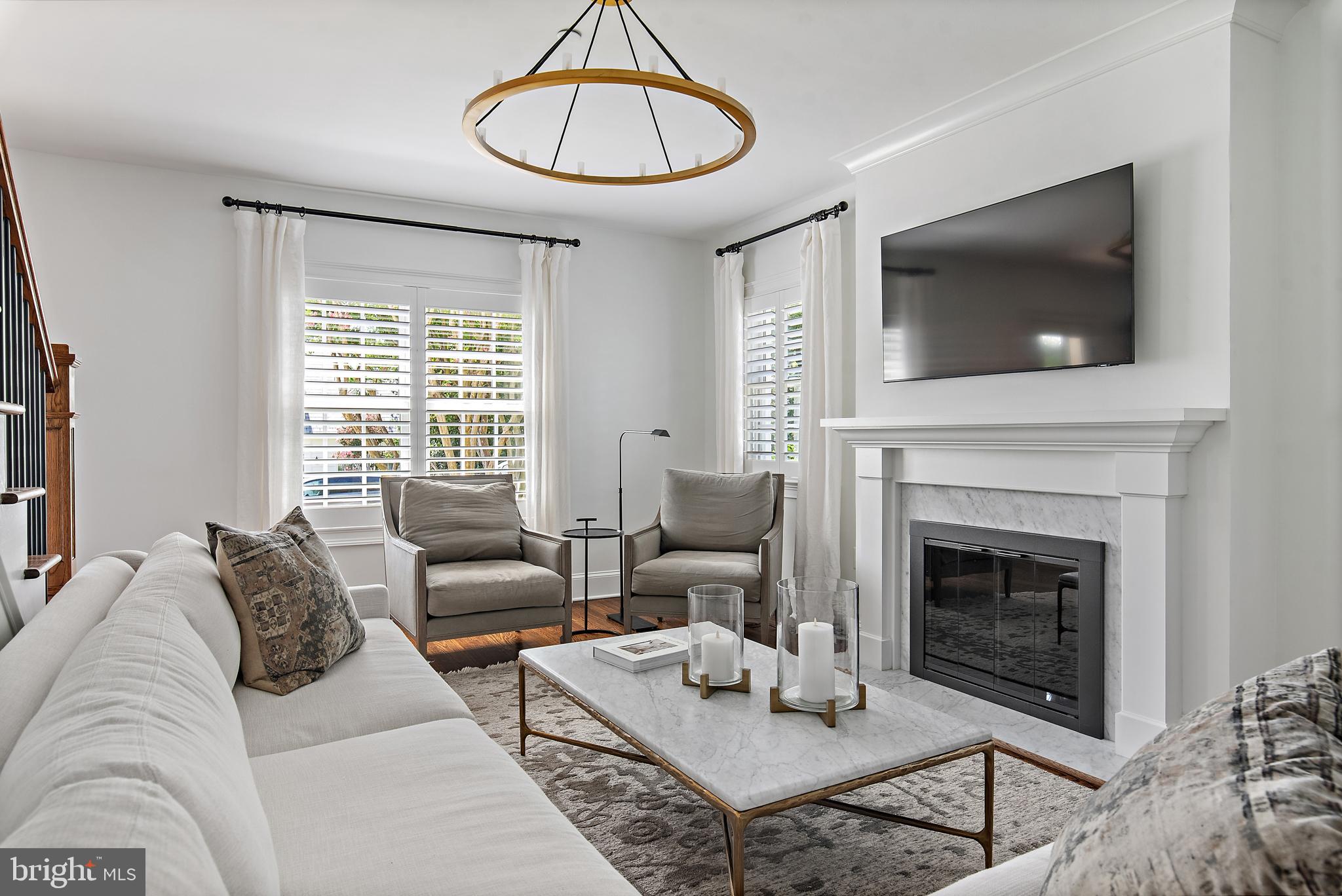 MURRAY HILL - Residential