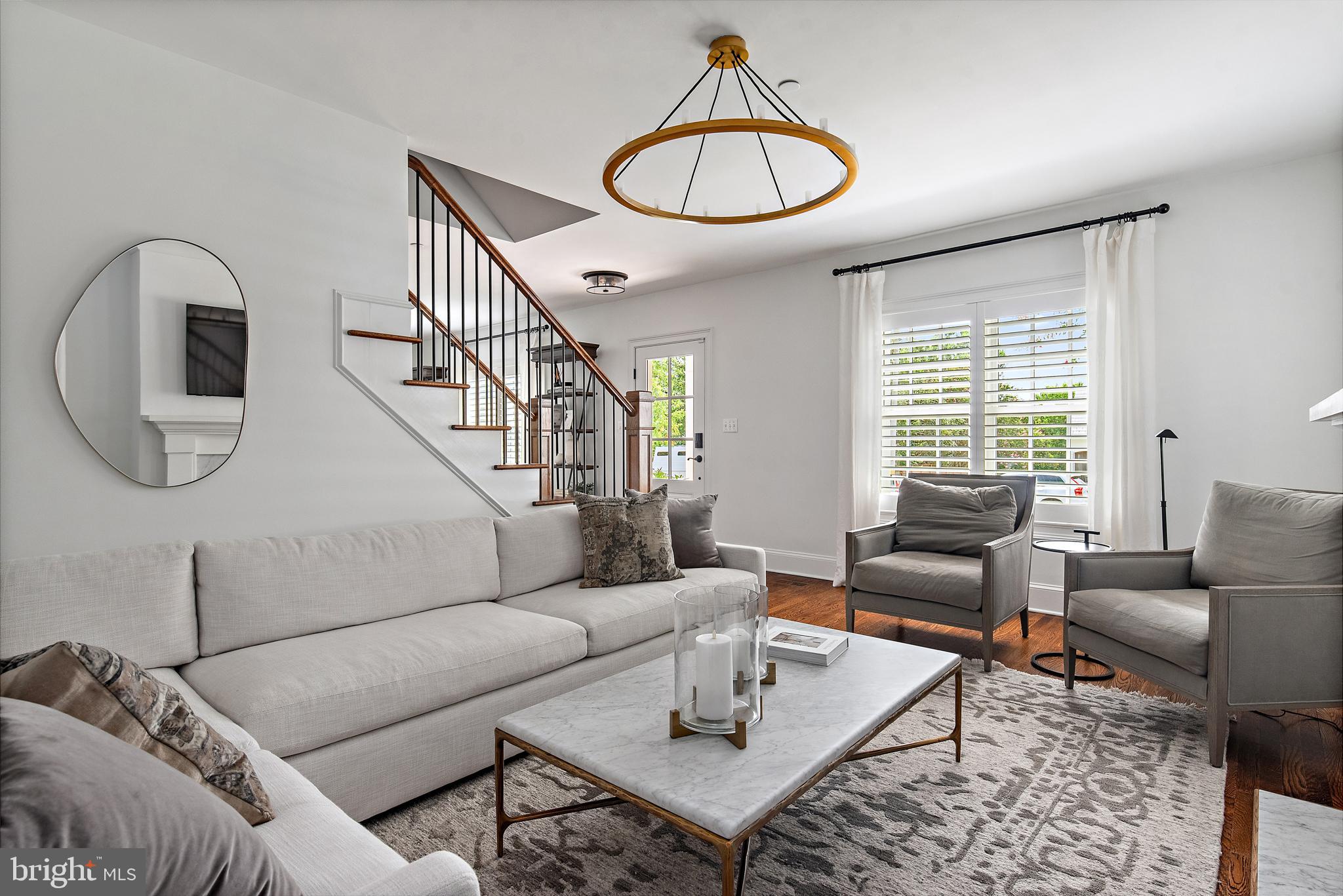 MURRAY HILL - Residential