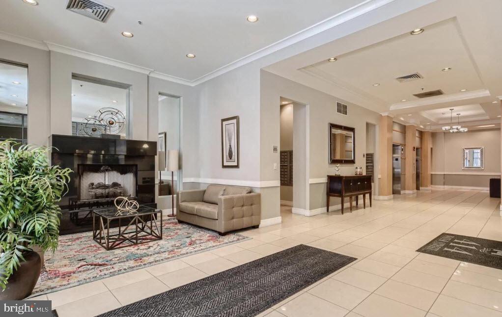 INNER HARBOR - Residential Lease