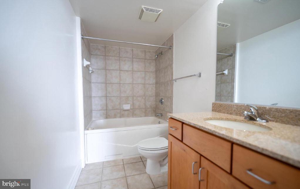 INNER HARBOR - Residential Lease