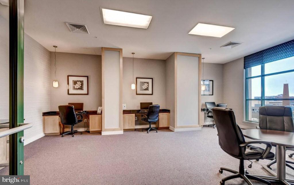 INNER HARBOR - Residential Lease