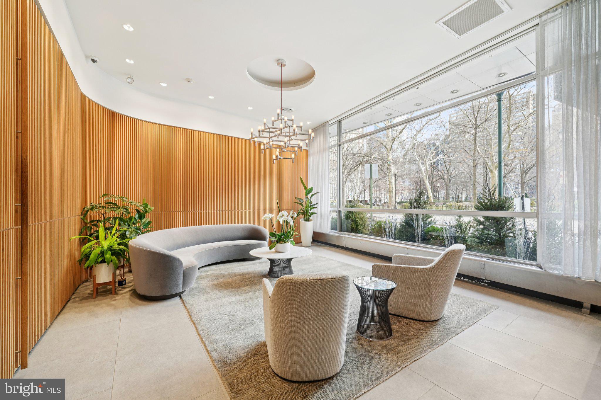 RITTENHOUSE SQUARE - Residential