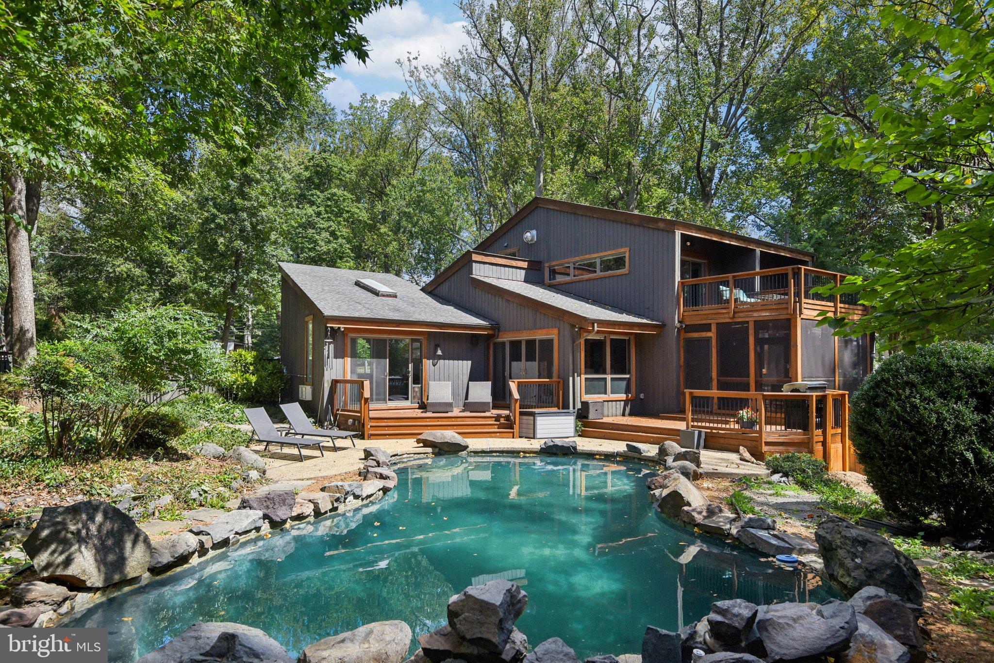 2598 BABCOCK ROAD