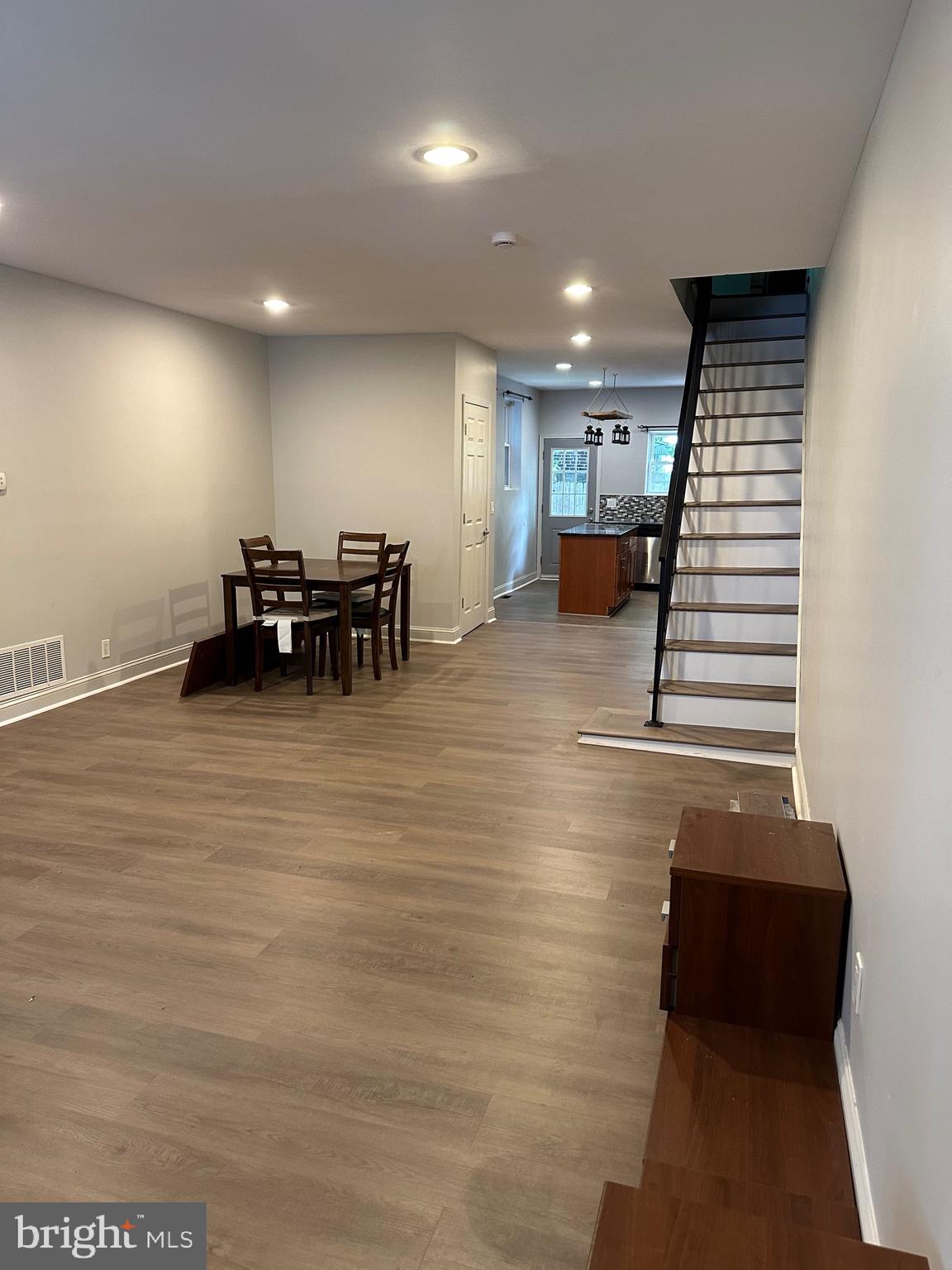 POINT BREEZE - Residential Lease