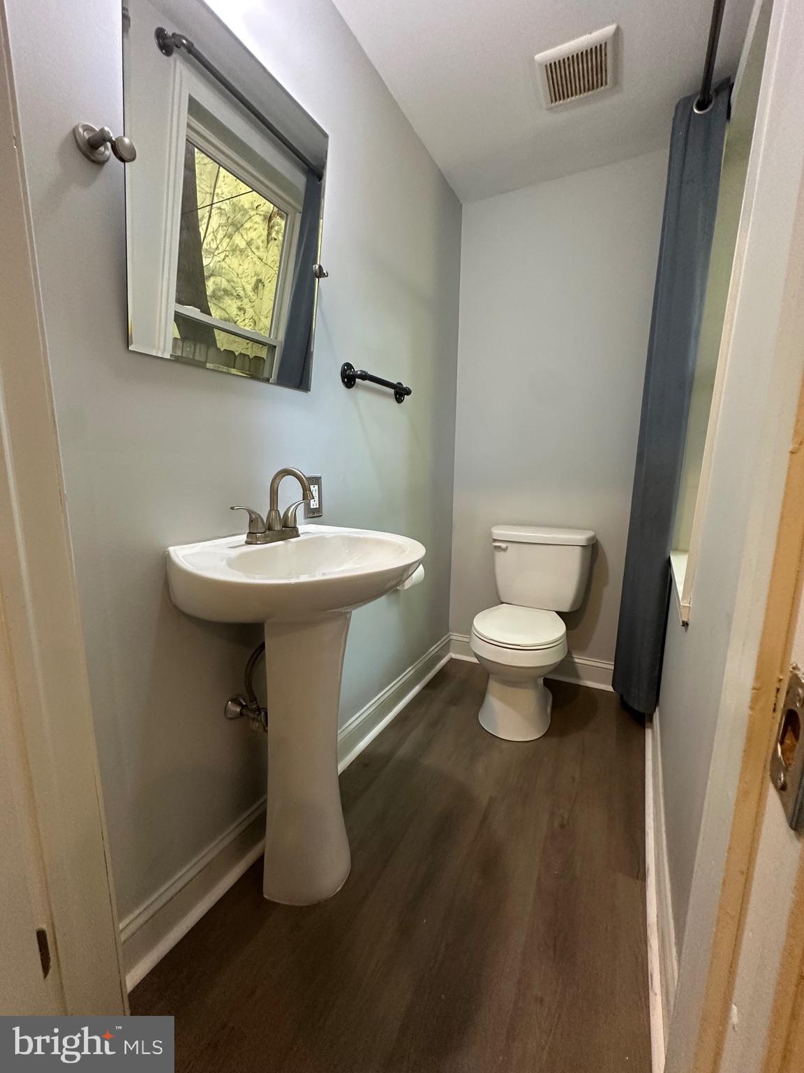 POINT BREEZE - Residential Lease