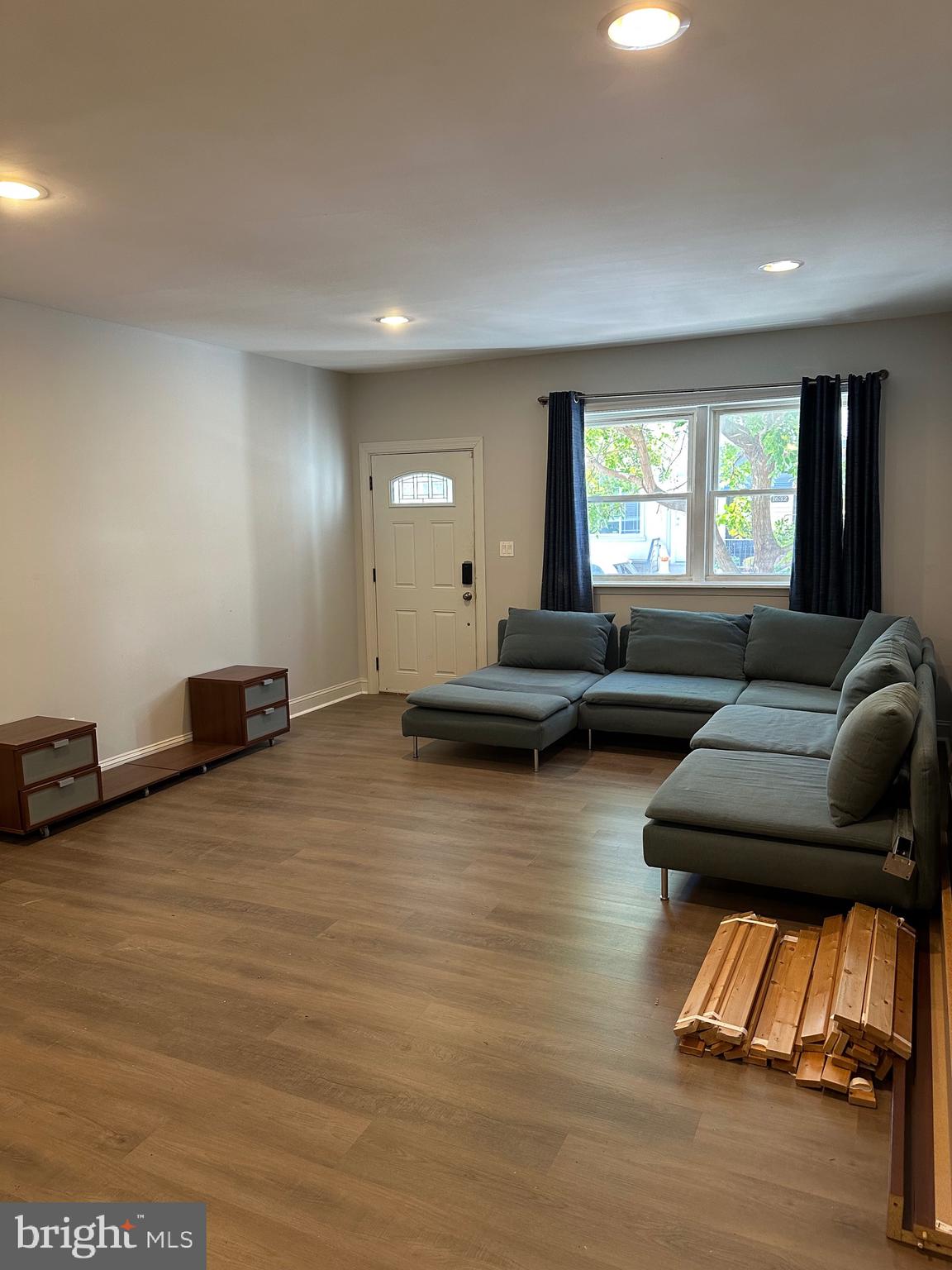 POINT BREEZE - Residential Lease