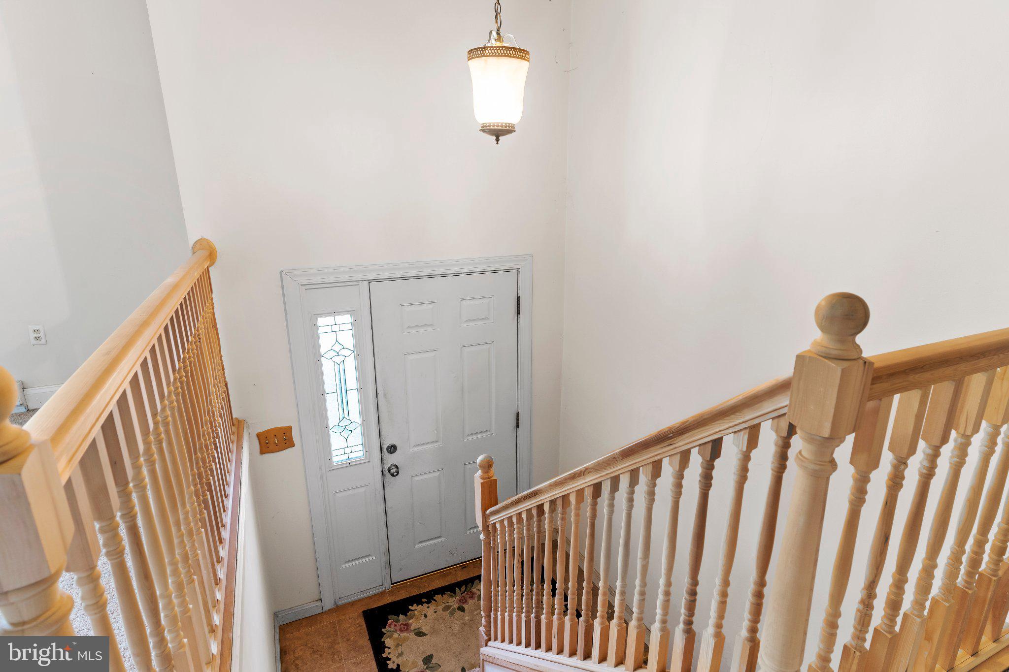 515 THORNWOOD LANE