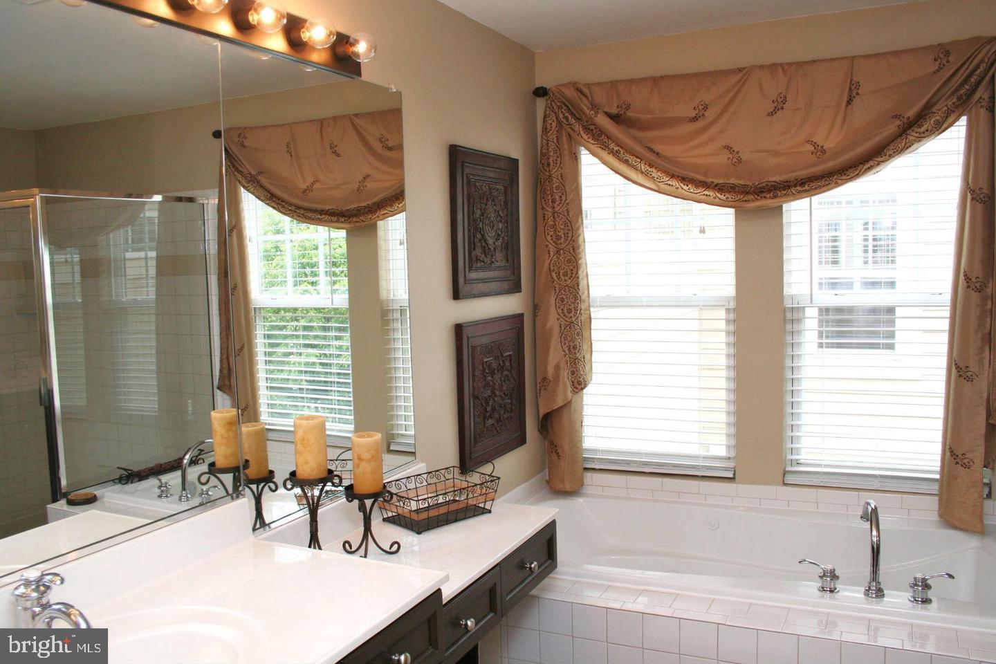 BELMONT TOWN CENTER - Residential Lease