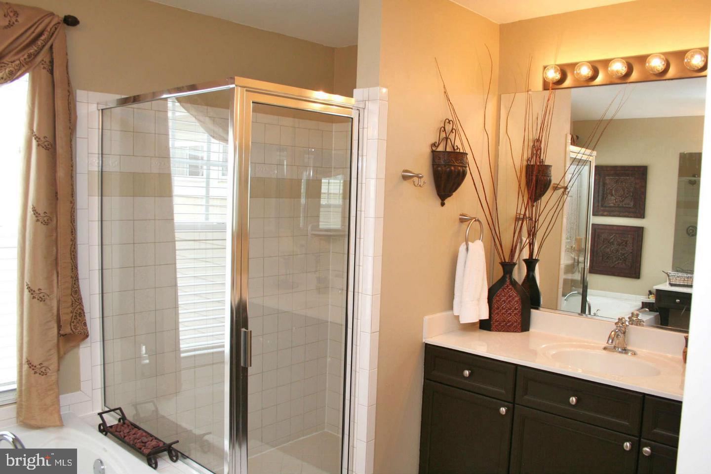 BELMONT TOWN CENTER - Residential Lease