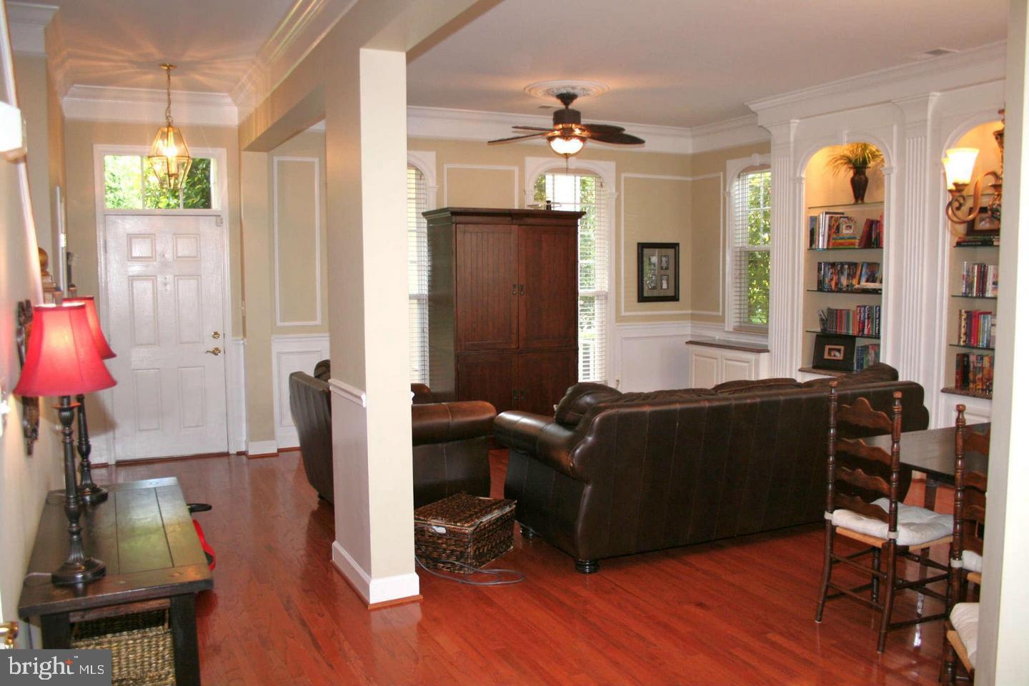 BELMONT TOWN CENTER - Residential Lease