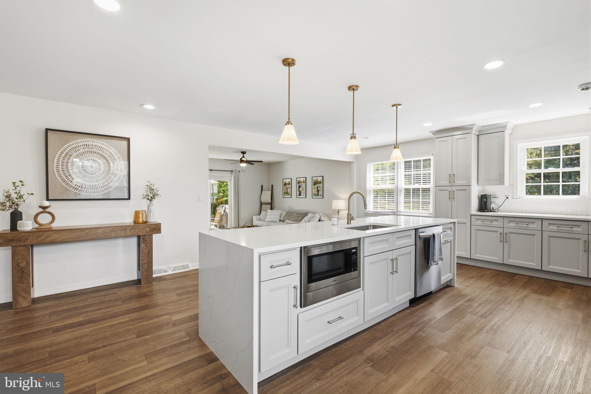 2708 SHADY GROVE DRIVE