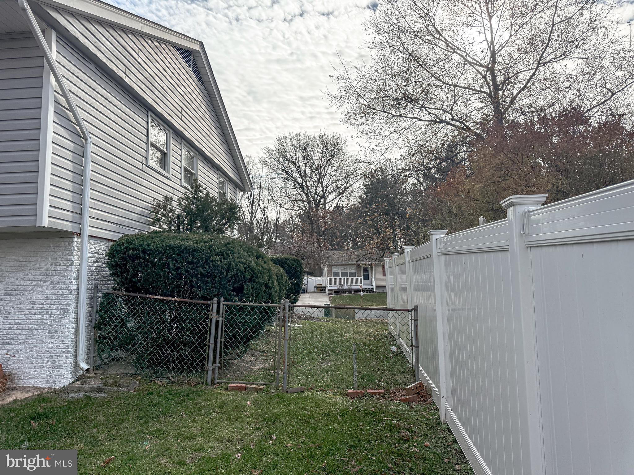 VILLAGE OF OLDE MILL - Residential