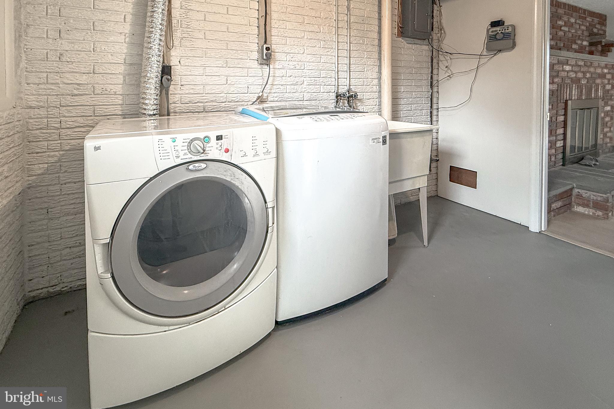 VILLAGE OF OLDE MILL - Residential