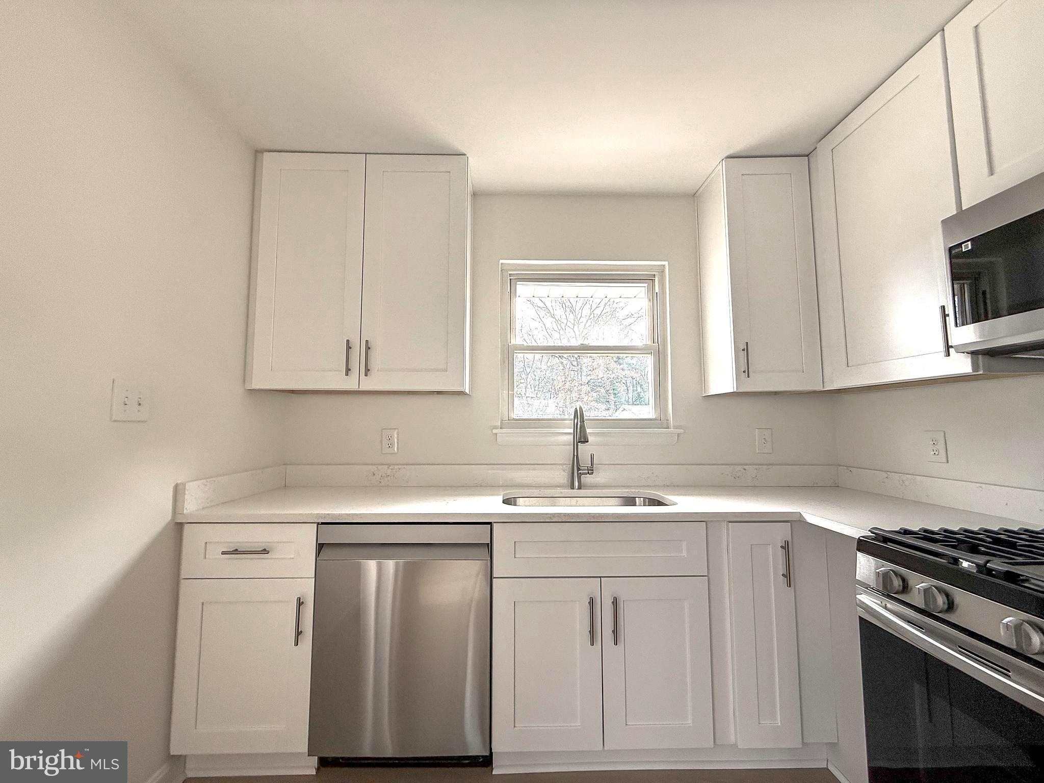 VILLAGE OF OLDE MILL - Residential