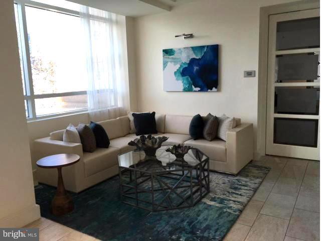 HARBORVIEW - Residential Lease