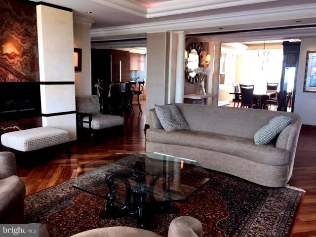 HARBORVIEW - Residential Lease