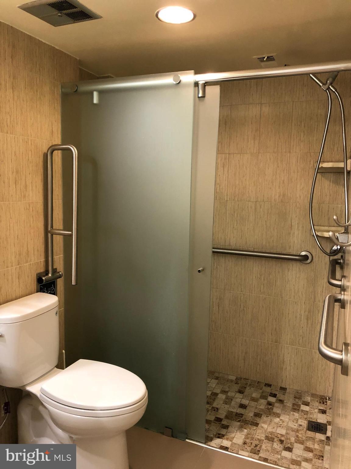 CHELSEA TOWERS - Residential Lease