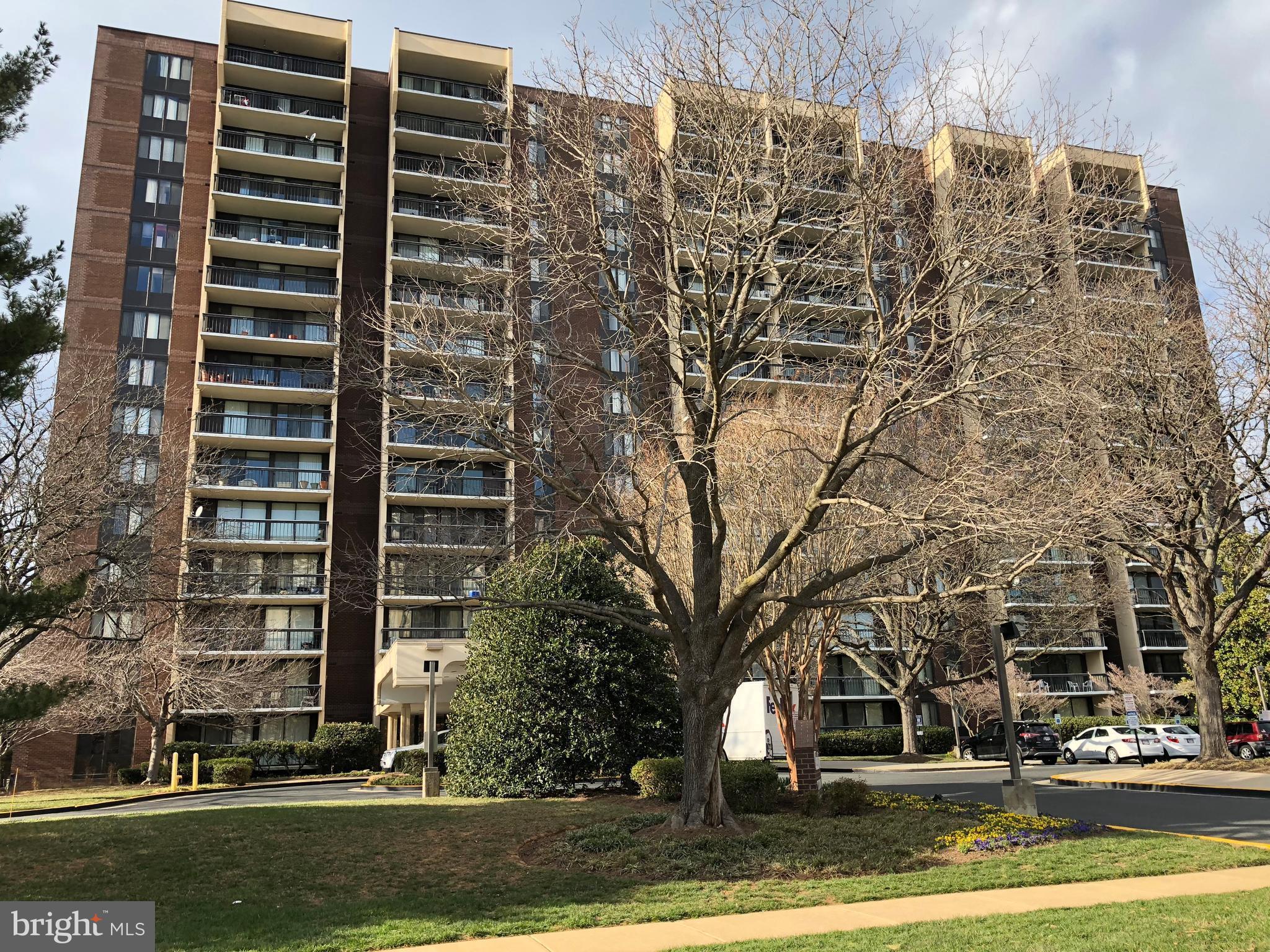 CHELSEA TOWERS - Residential Lease