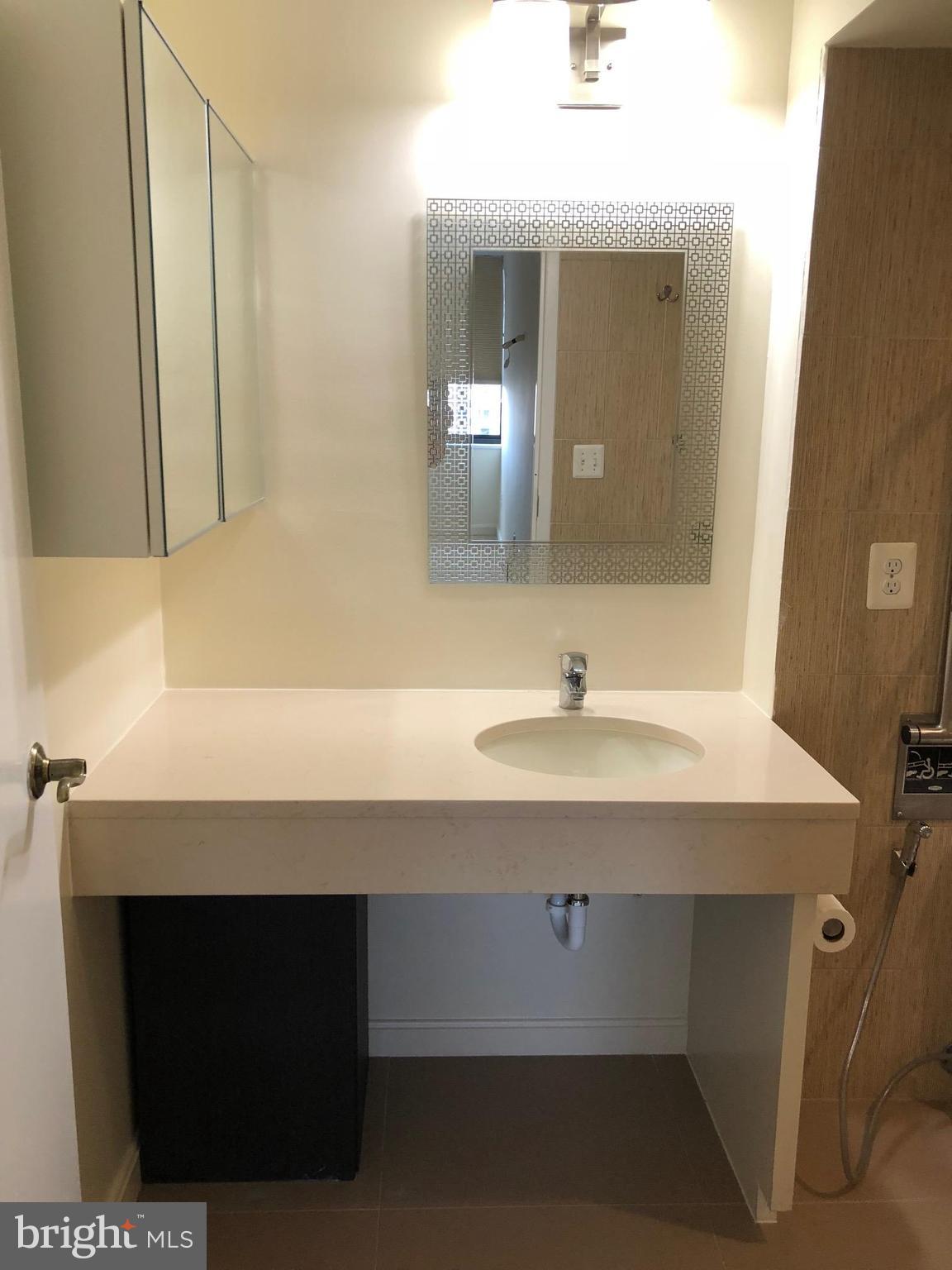 CHELSEA TOWERS - Residential Lease