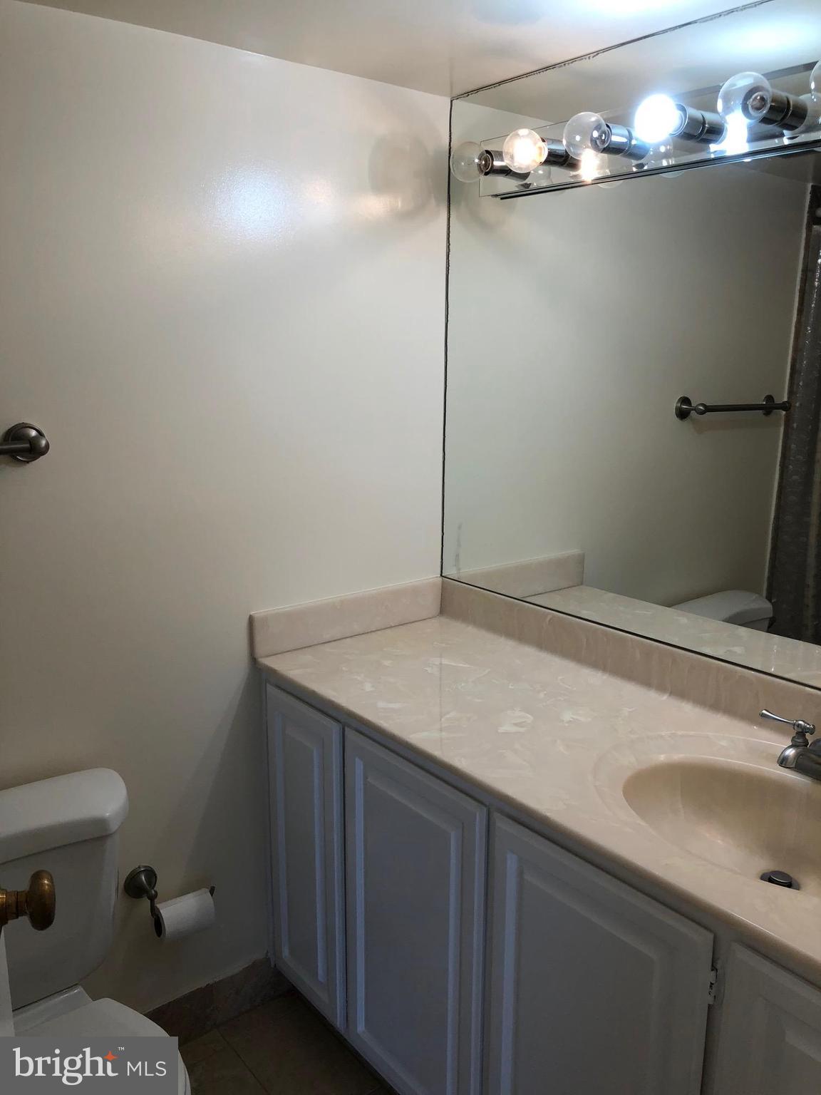 CHELSEA TOWERS - Residential Lease