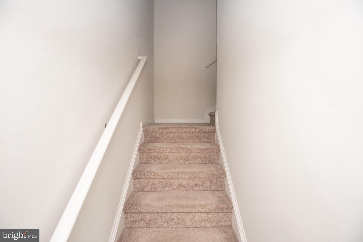 SANATOGA CROSSING - Residential Lease