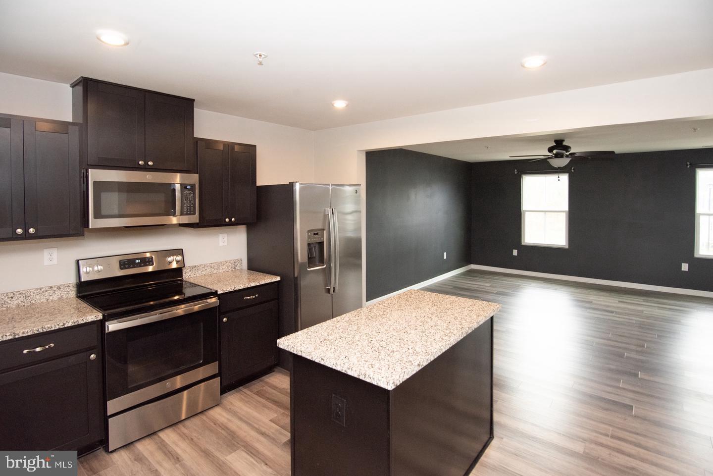 SANATOGA CROSSING - Residential Lease