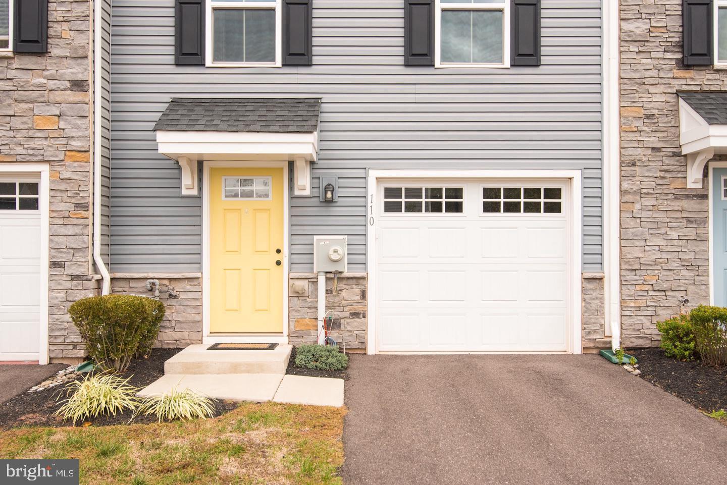 SANATOGA CROSSING - Residential Lease