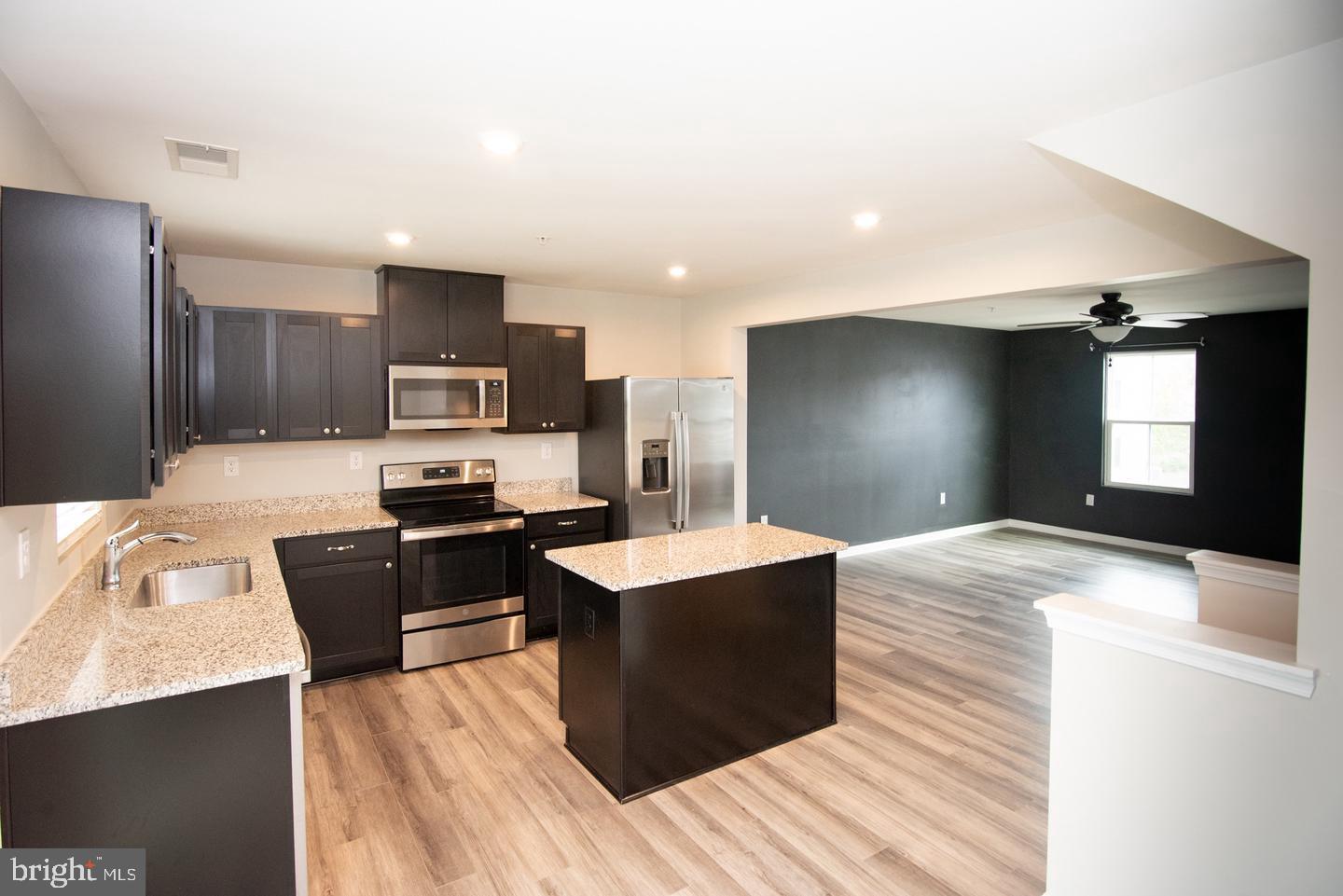 SANATOGA CROSSING - Residential Lease