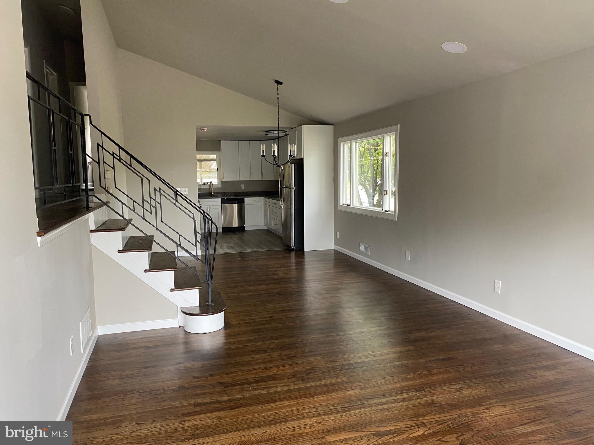 1403 BIRCHWOOD AVENUE