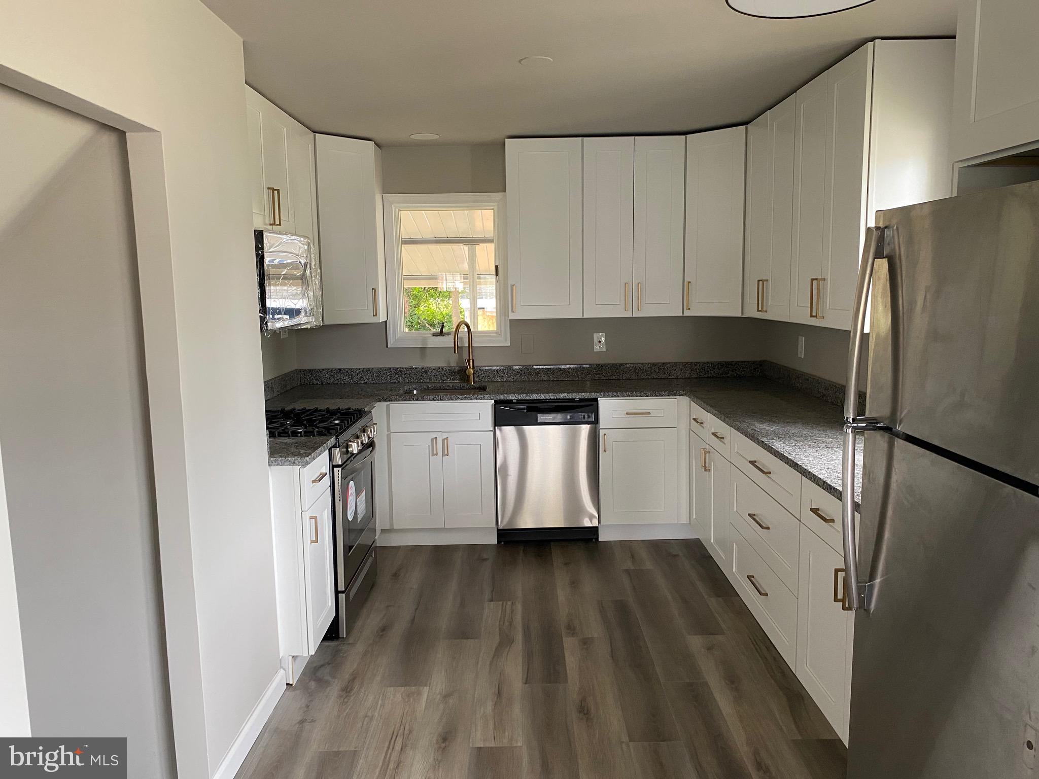 1403 BIRCHWOOD AVENUE