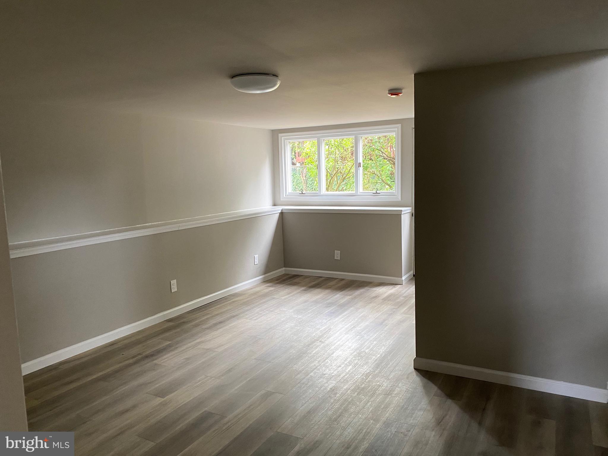 ROSLYN - Residential