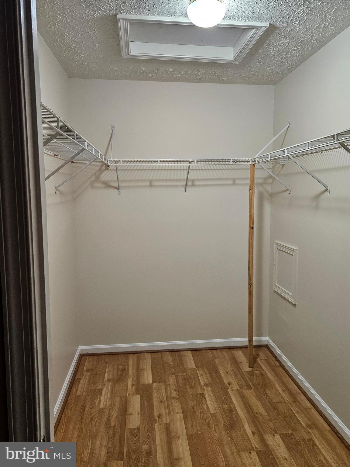 SEVEN OAKS - Residential Lease