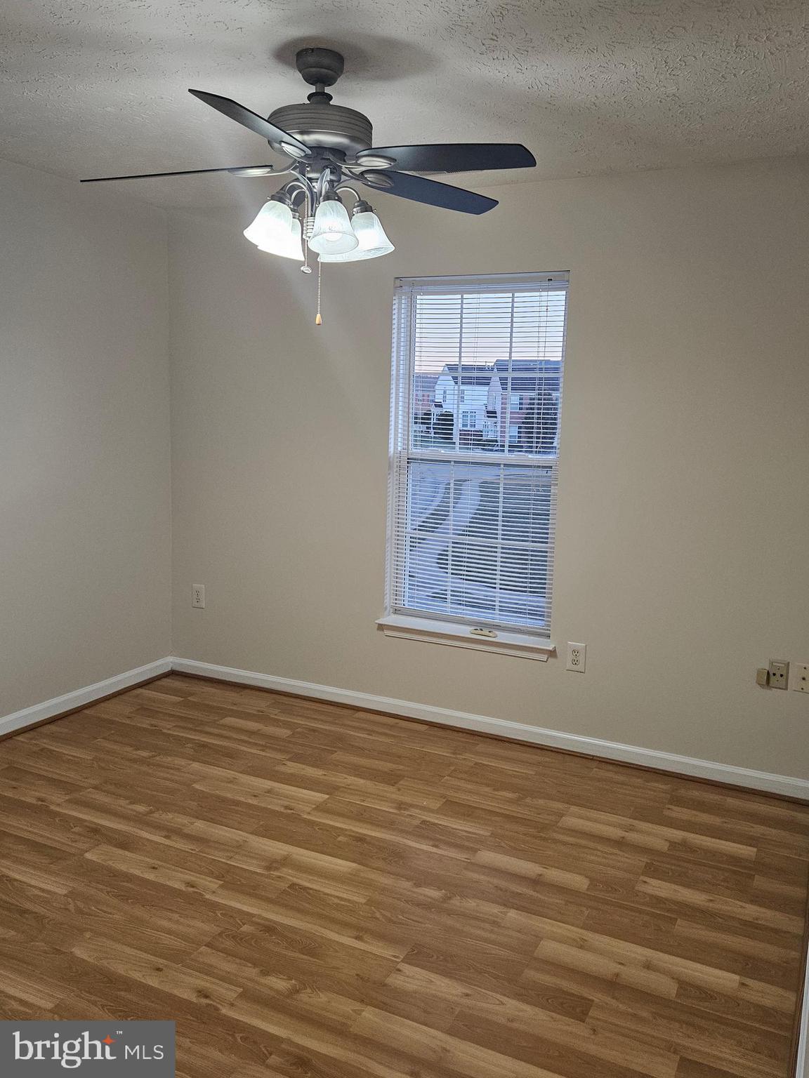 SEVEN OAKS - Residential Lease