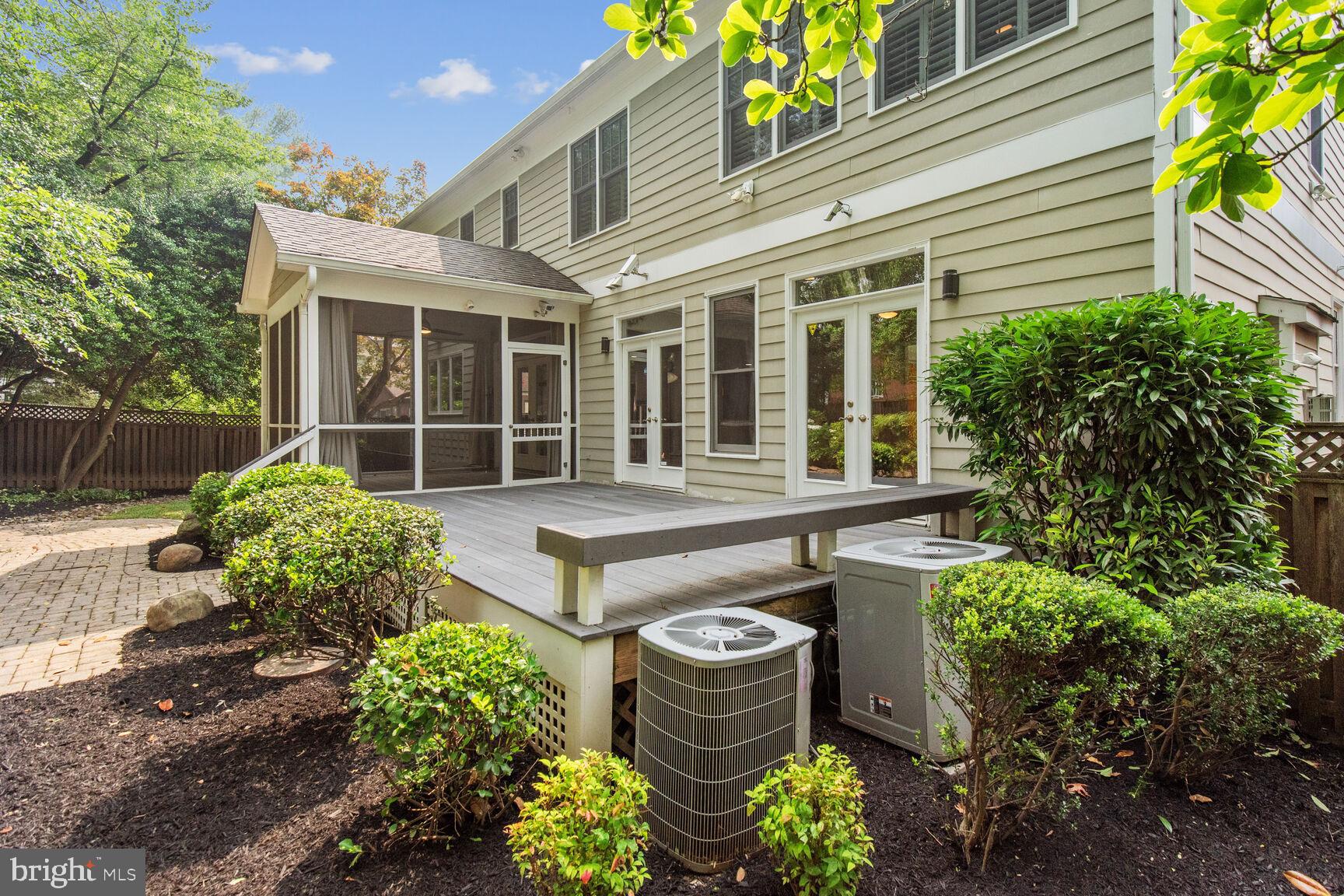 SOMERSET HEIGHTS - Residential Lease