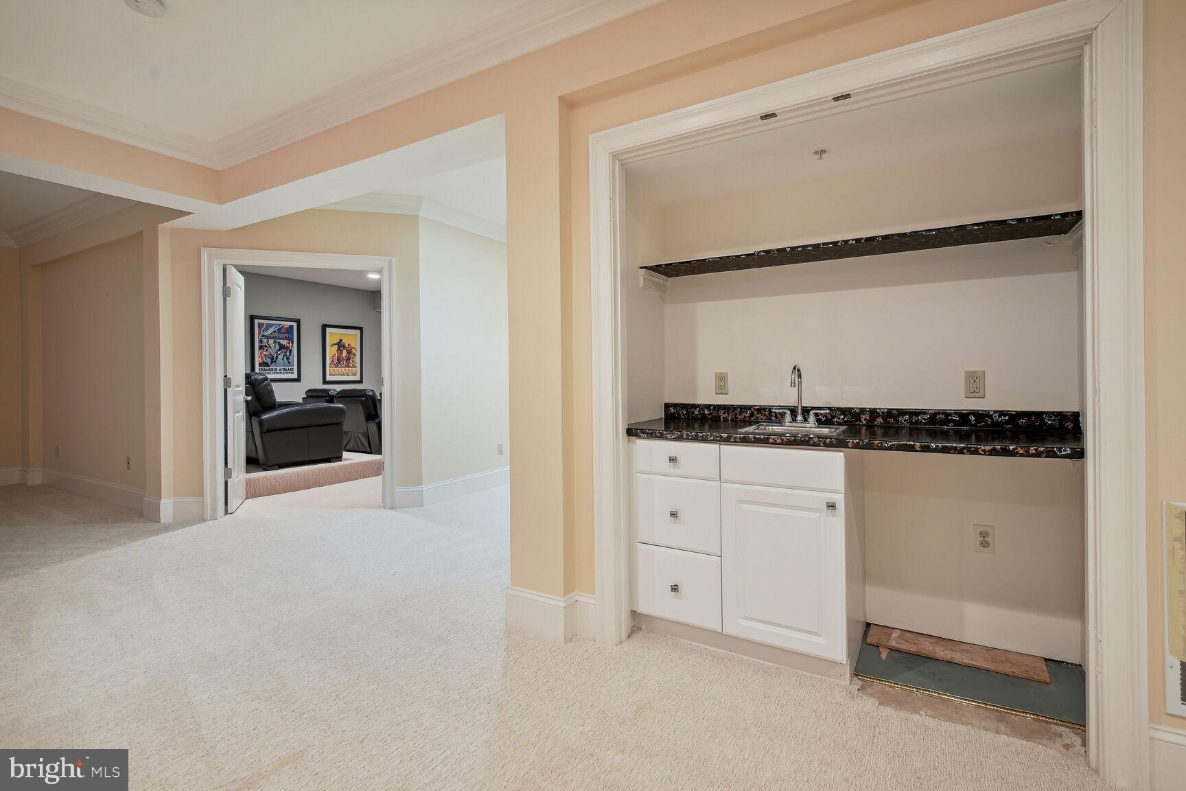 SOMERSET HEIGHTS - Residential Lease