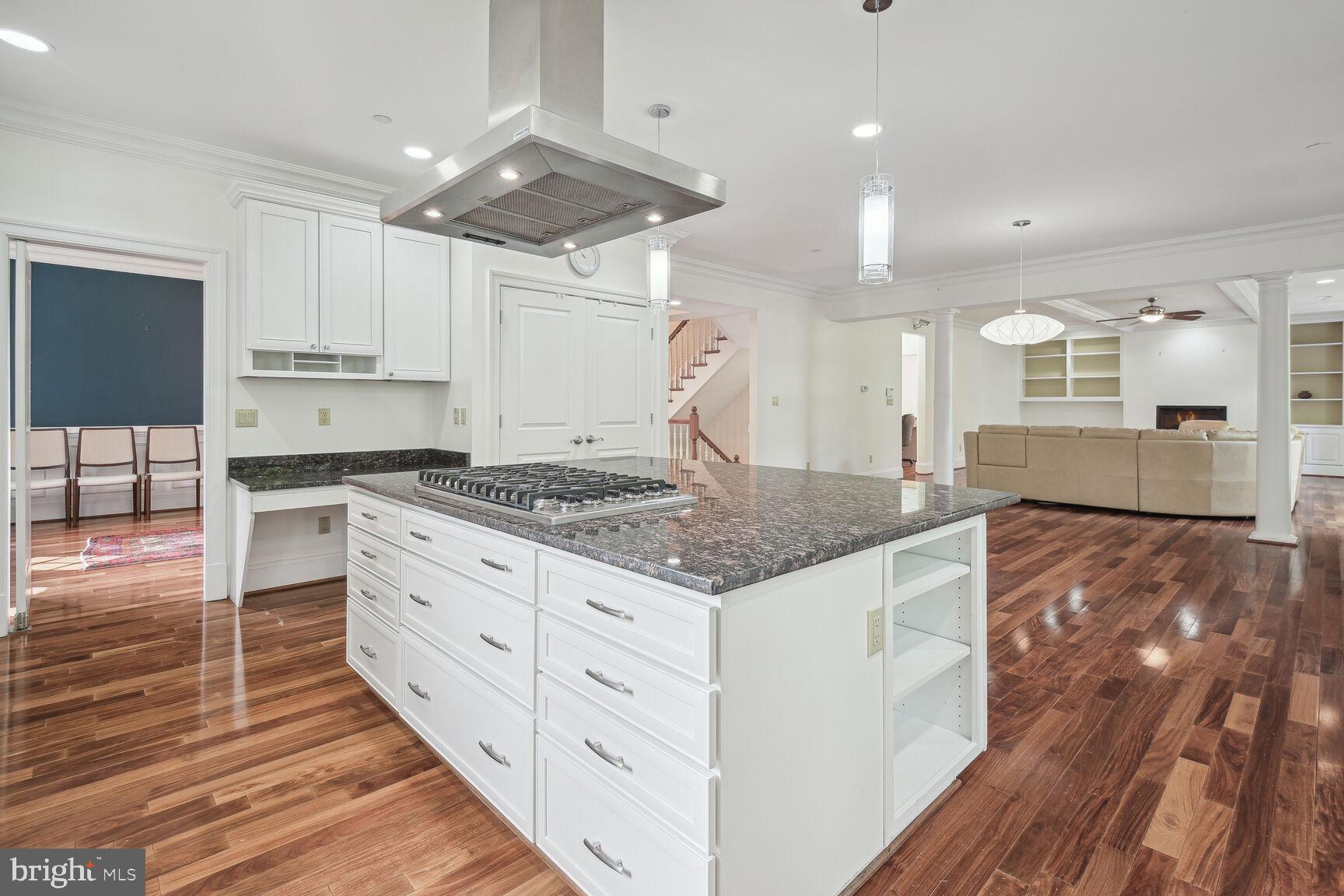 SOMERSET HEIGHTS - Residential Lease