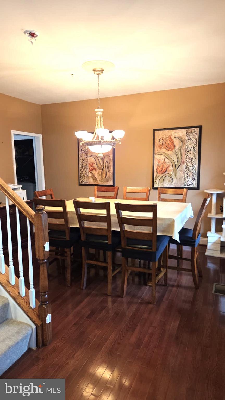 FRIENDLY HILLS - Residential