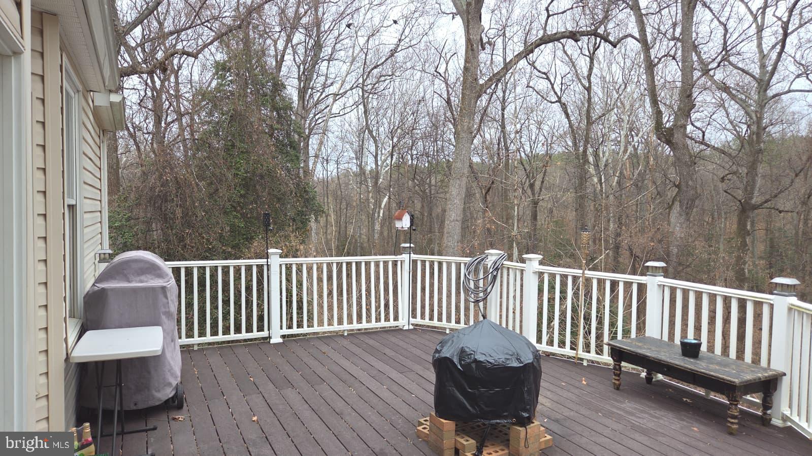 FRIENDLY HILLS - Residential