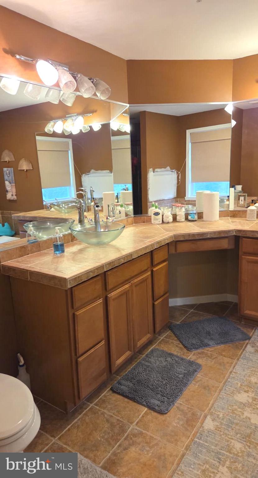 FRIENDLY HILLS - Residential