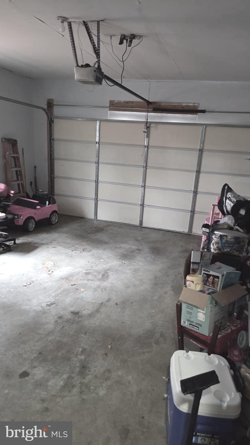 FRIENDLY HILLS - Residential