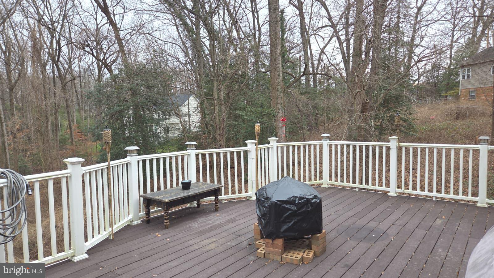 FRIENDLY HILLS - Residential