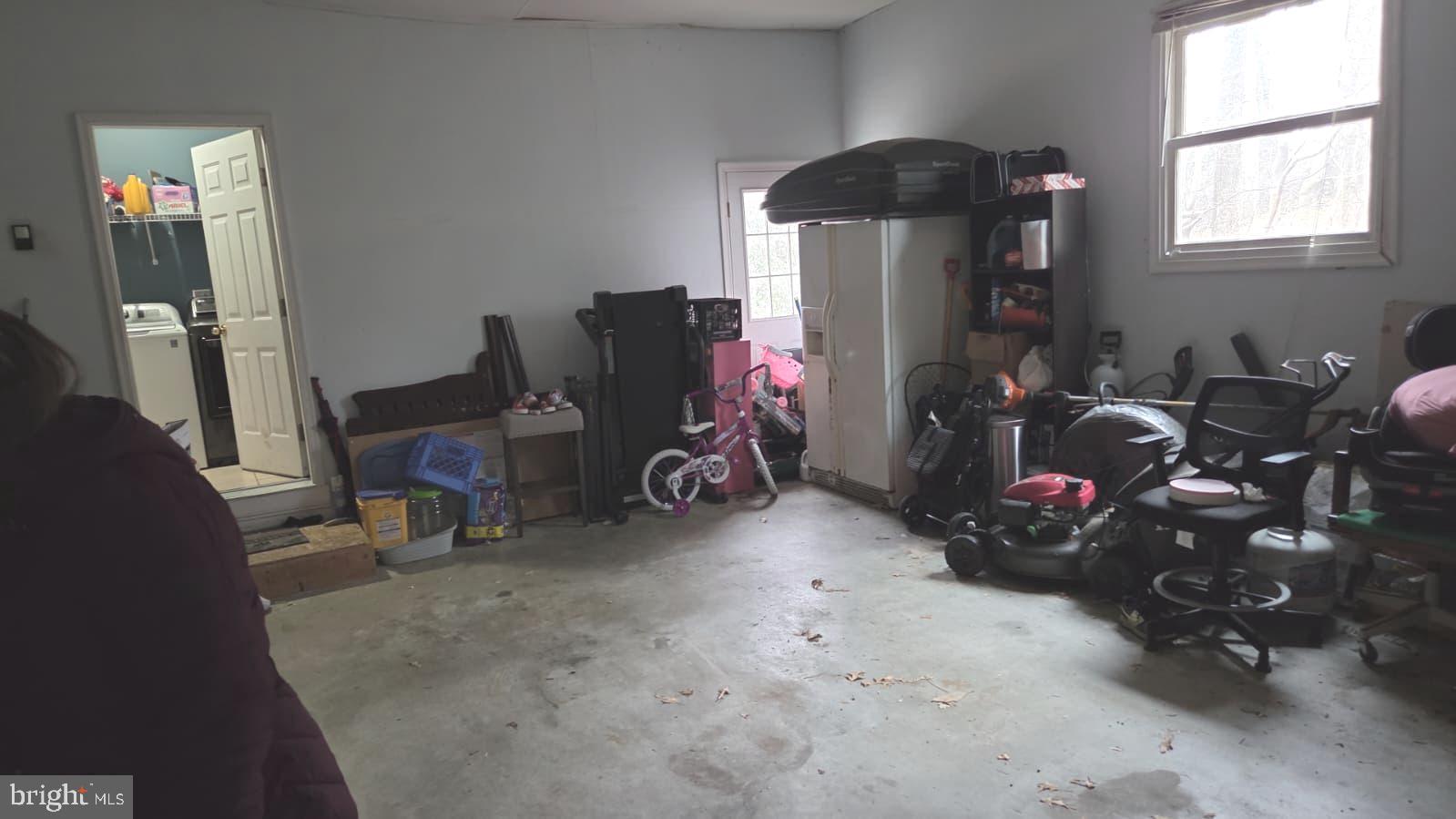 FRIENDLY HILLS - Residential