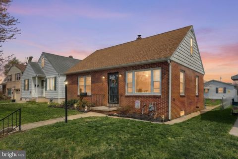 Homes For Sale - 1006 E Walnut Street<br/> HANOVER, PA 17331