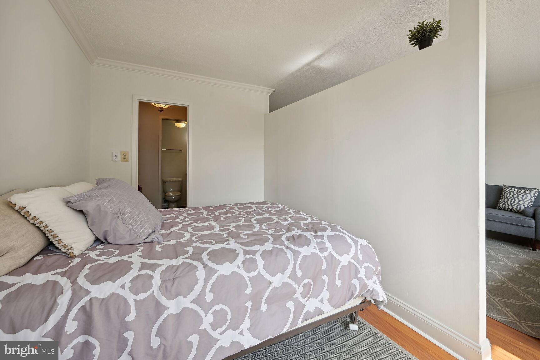 FRIENDSHIP HEIGHTS - Residential