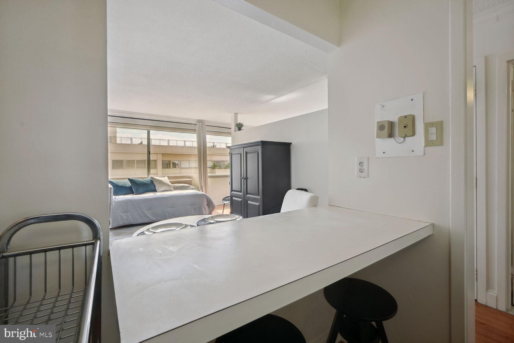 FRIENDSHIP HEIGHTS - Residential