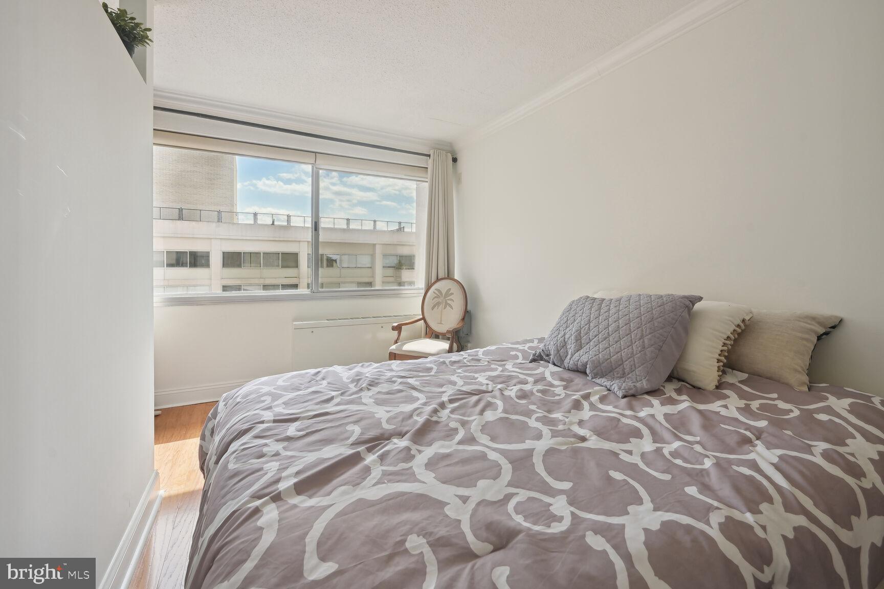 FRIENDSHIP HEIGHTS - Residential