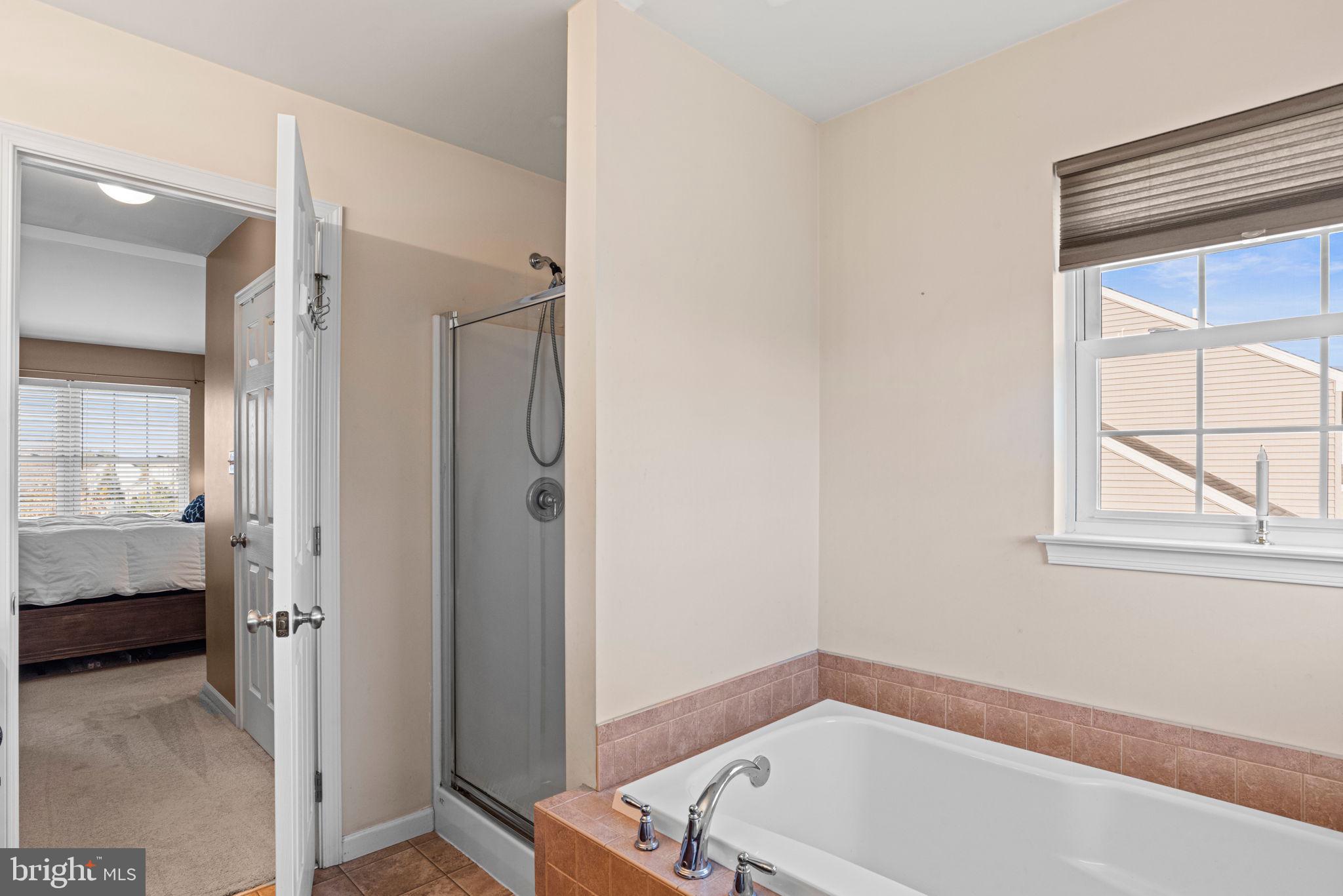 ARBOR GREENE - Residential