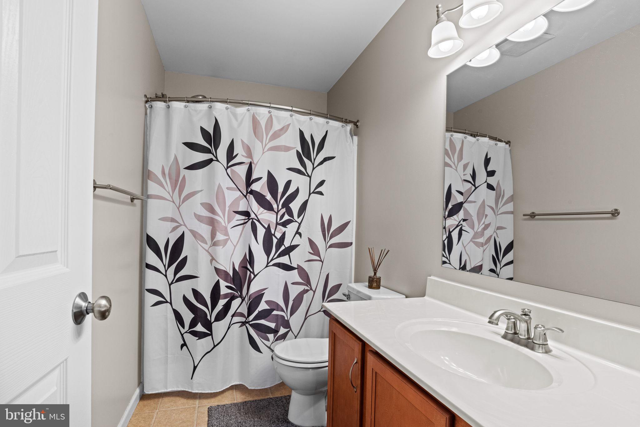 ARBOR GREENE - Residential