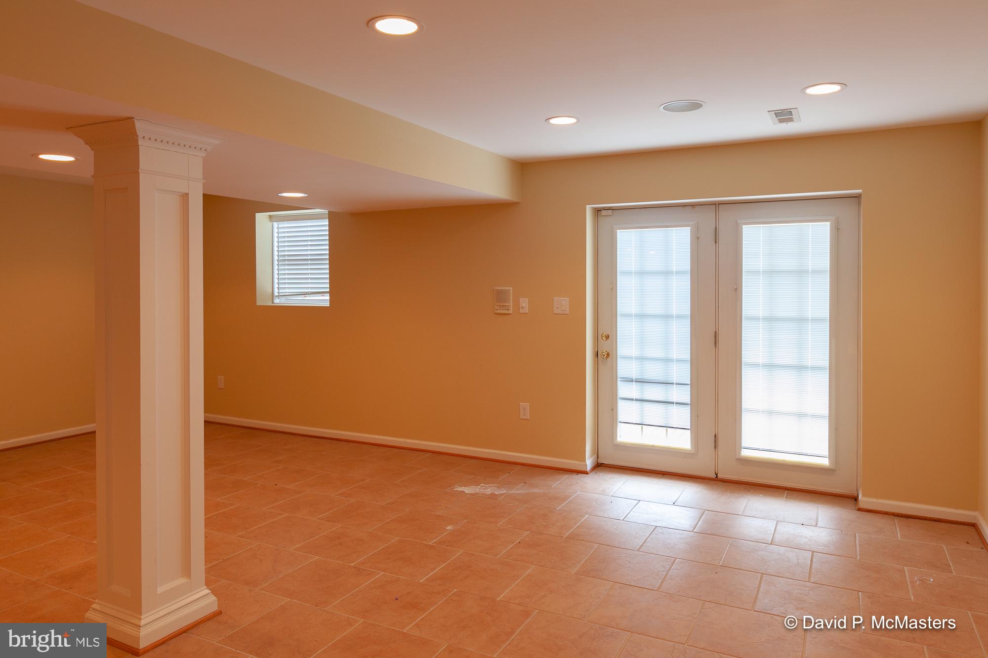 CROSSINGS ON THE POTOMAC - Residential