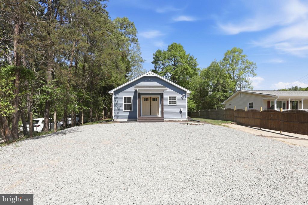Photo of 57 Morton Road, FREDERICKSBURG, VA 22405 (MLS # VAST2048312)